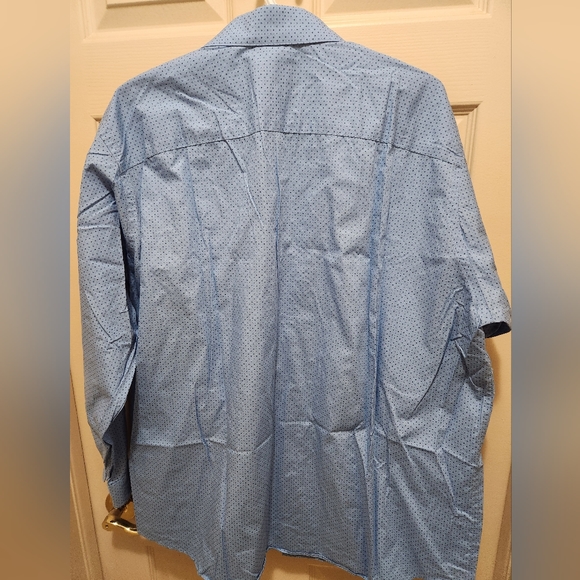 Calvin Klein dressed shirt - Picture 4 of 5